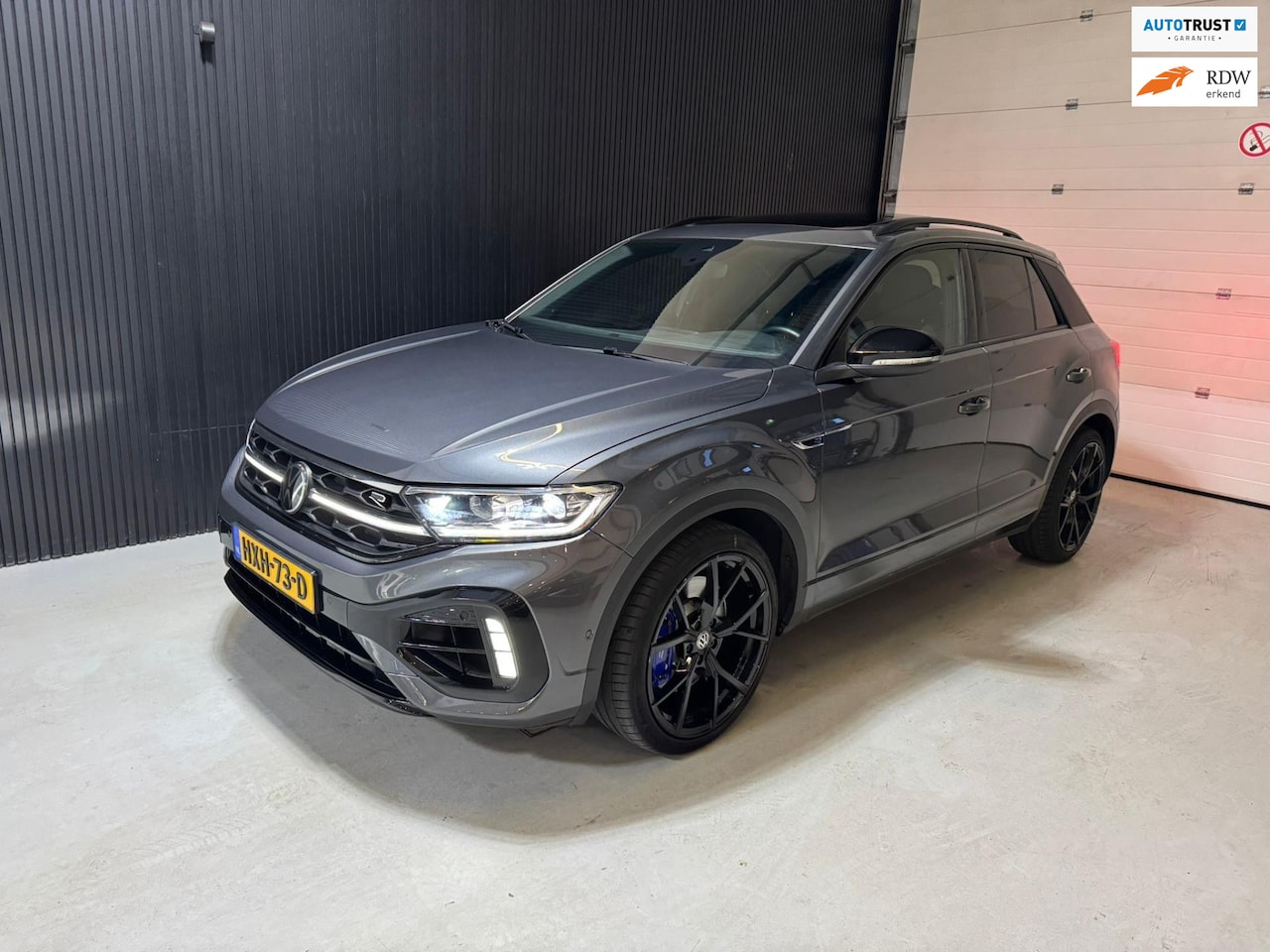 Volkswagen T-Roc - 2.0 TSI 4Motion R-Line Business panoramadak keyles - AutoWereld.nl