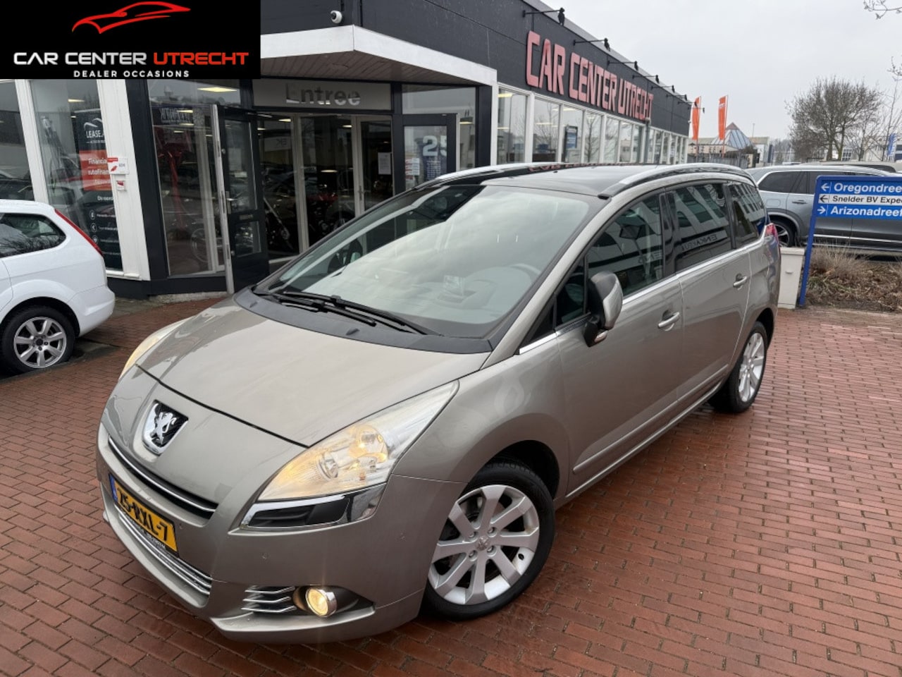 Peugeot 5008 - 1.6 THP GT 7p. |AIRCO|NAVI|TREKHAAK|NETTE AUTO| - AutoWereld.nl