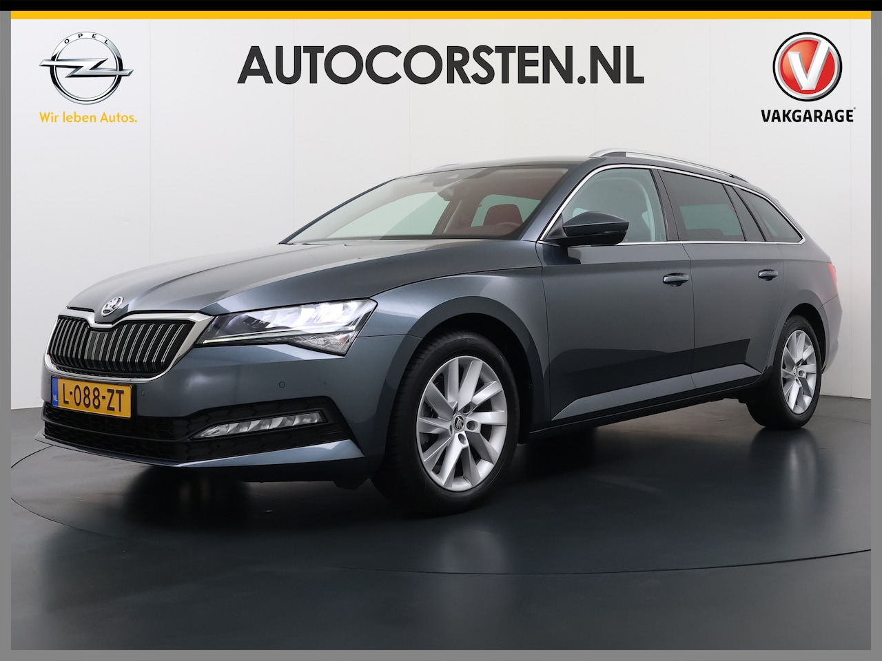 Skoda Superb Combi - 1.5TSI DSG Automaat Trekhaak Elek.Stoel+Memory+Verwarmd Navi Ecc Apple Carplay Android Aut - AutoWereld.nl