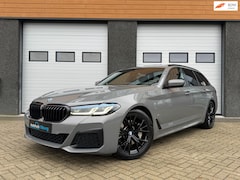BMW 5-serie Touring - 530i M-Sport Pano Laser HUD