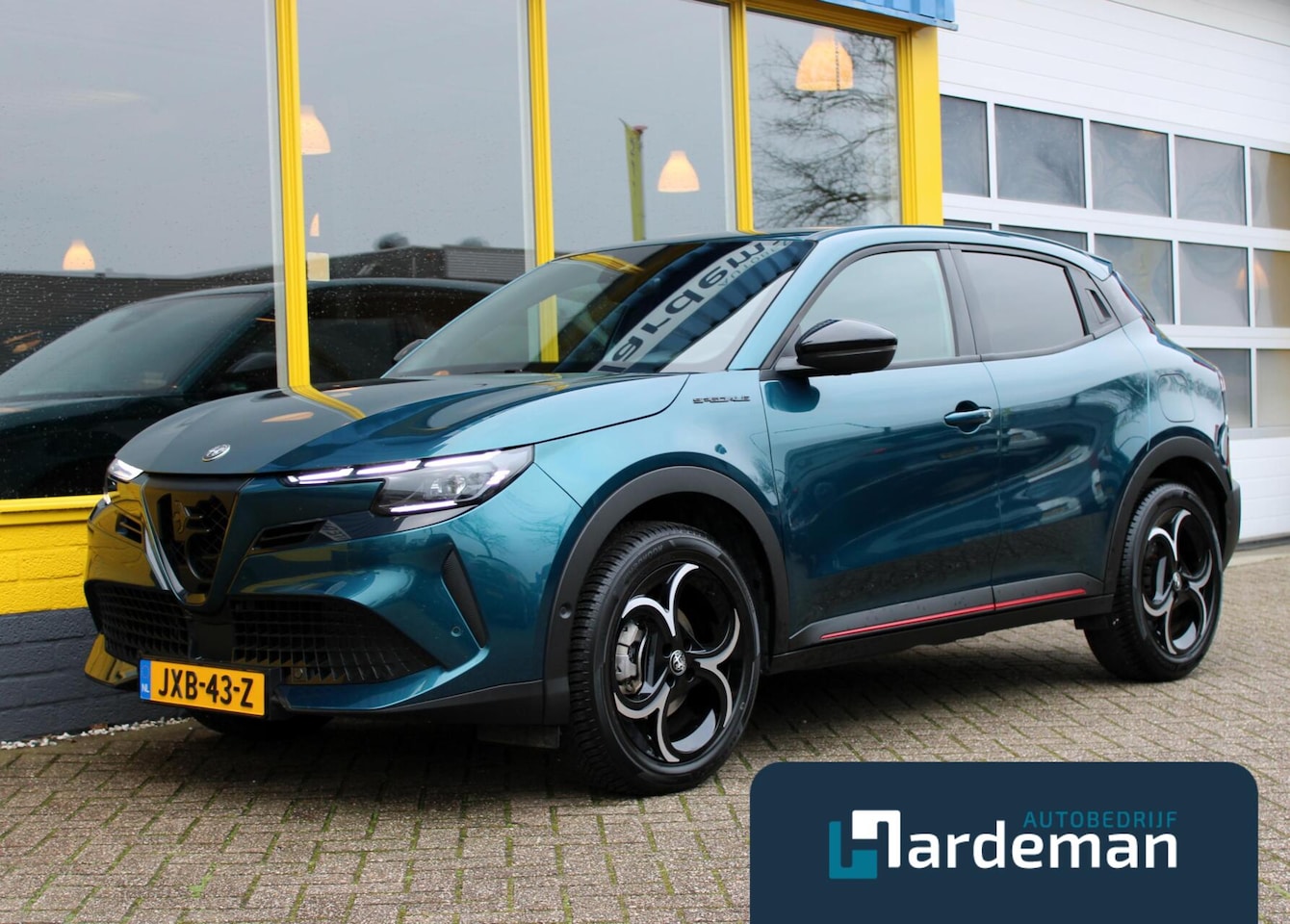 Alfa Romeo Junior - 1.2 Turbo Ibrida Sport Speciale - AutoWereld.nl