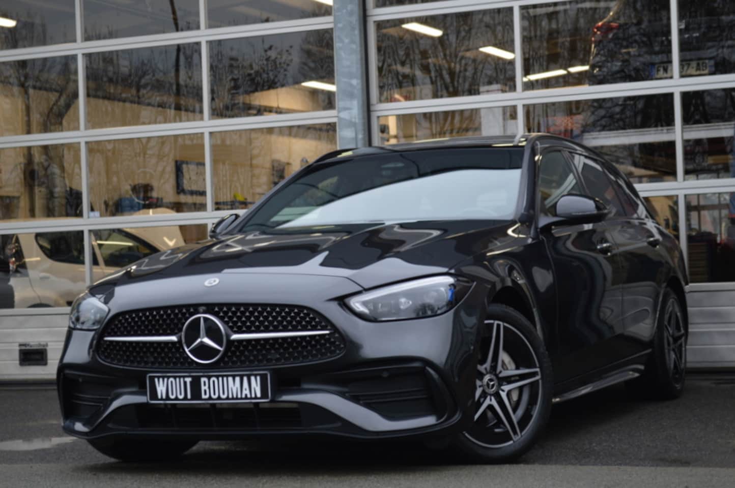 Mercedes-Benz C-klasse Estate - 300 e AMG Led Leder Panorama Memory Sfeer Camera 360 Head-Up Augmented Trekh Pdc - AutoWereld.nl