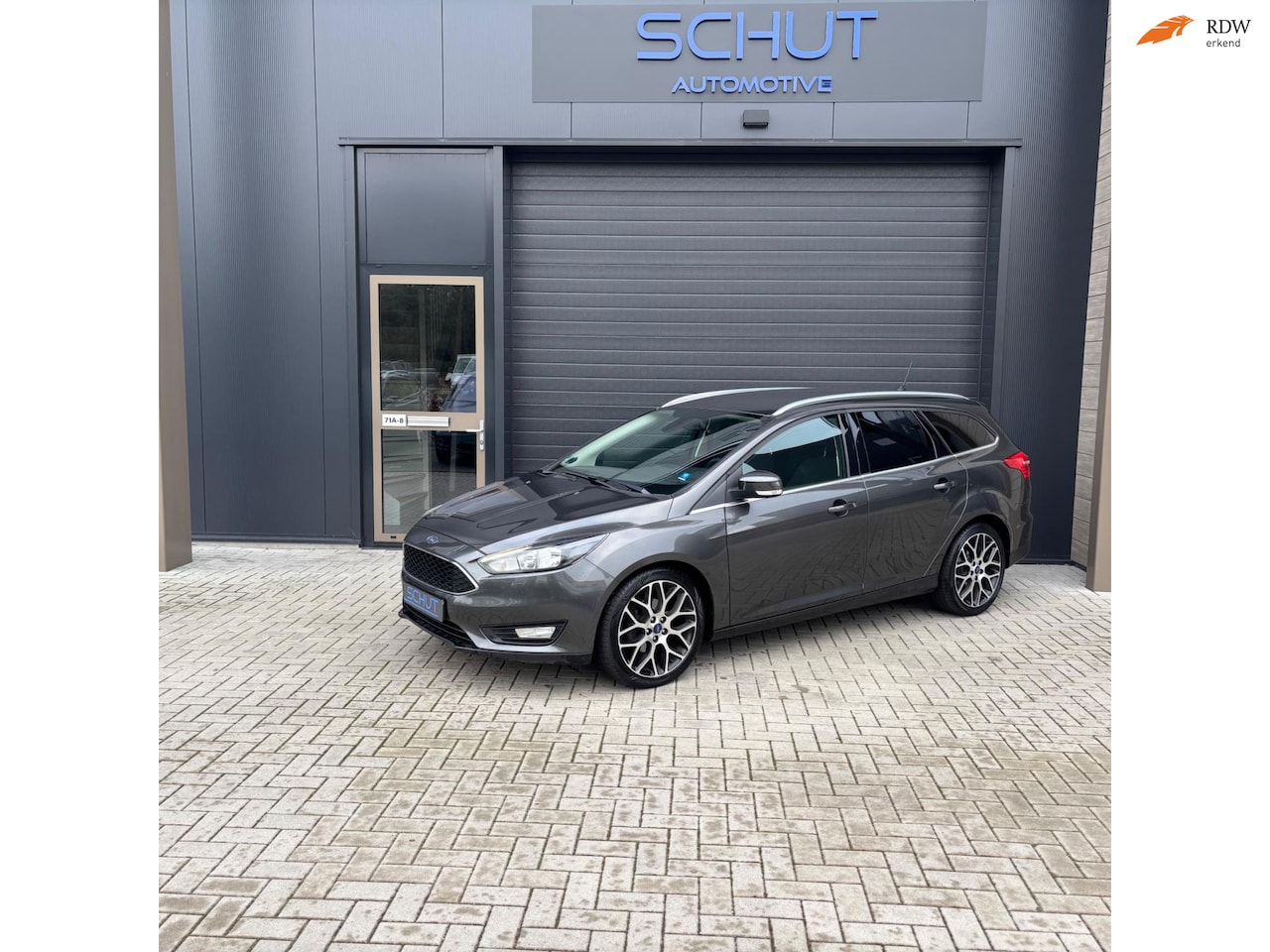 Ford Focus Wagon - 125pk Edition CLIMA | D-RIEM VERVANGEN | CARPLAY | STOELVERWARMING | SYNC 3 | PDC - AutoWereld.nl