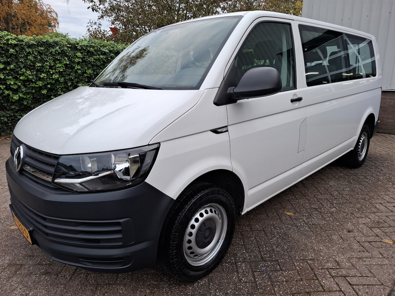 Volkswagen Transporter Kombi - 2.0 TSI L2H1 22950.- MARGE 9-PERSOONS BENZINE 150PK - AutoWereld.nl