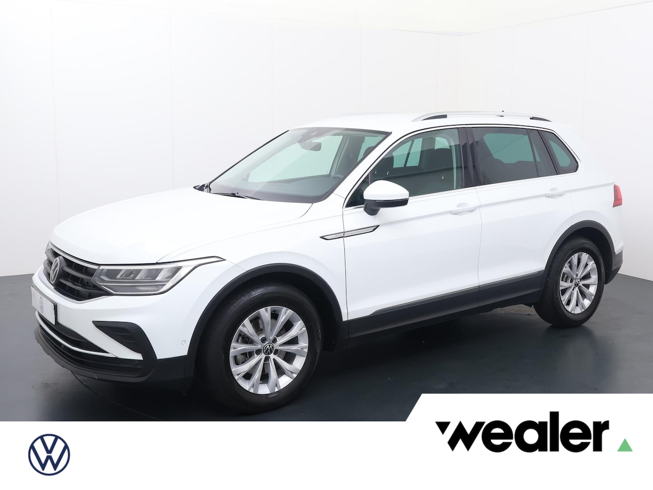 Volkswagen Tiguan - 1.5 TSI Life Business | 150 PK | Automaat | Trekhaak wegklapbaar | Verwarmde voorstoelen | - AutoWereld.nl
