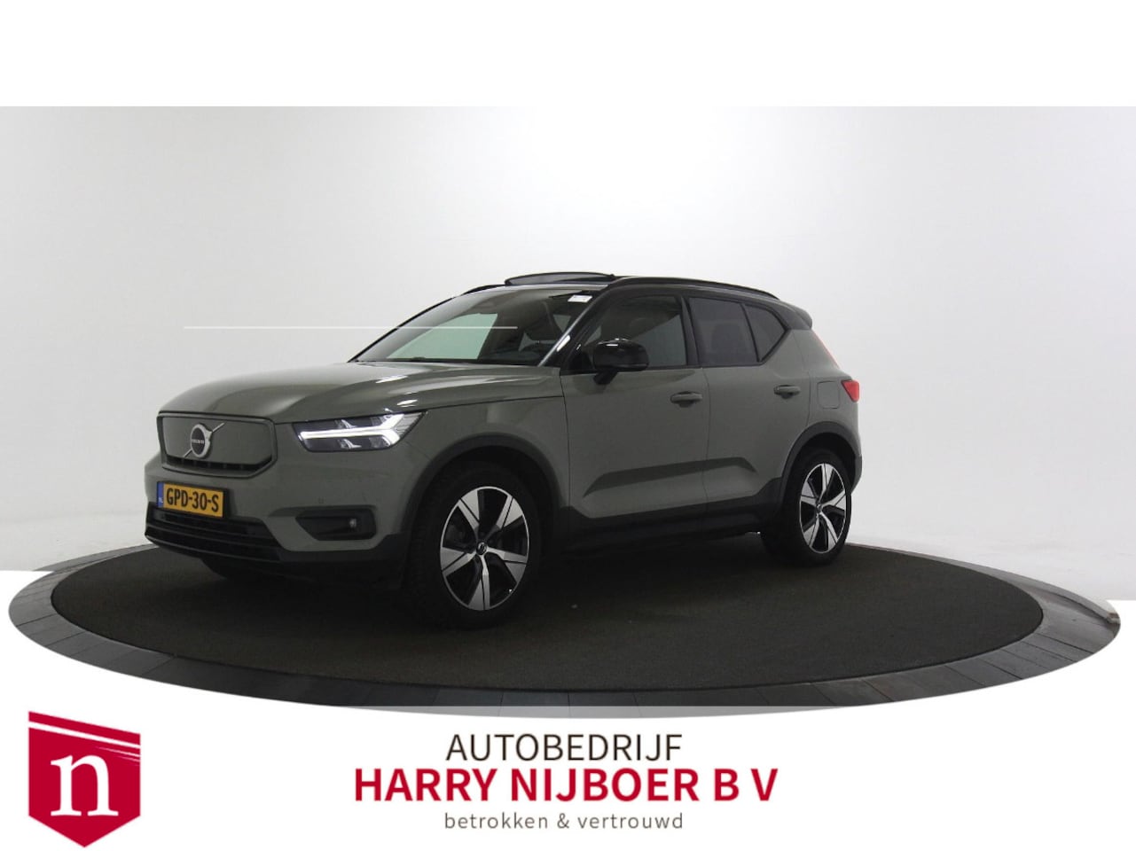Volvo XC40 - Recharge P8 AWD R-Design Recharge P8 AWD R-Design - AutoWereld.nl