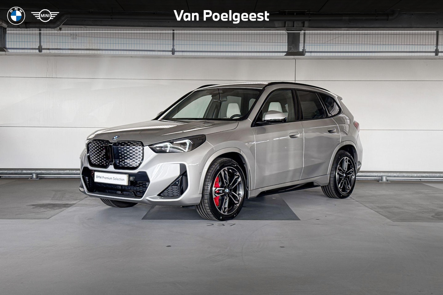 BMW iX1 - eDrive20 67 kWh M Sport Edition eDrive20 67 kWh M Sport Edition - AutoWereld.nl