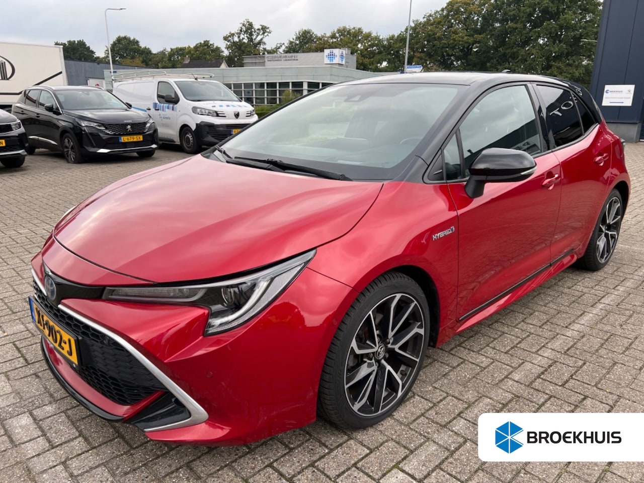 Toyota Corolla - 1.8 Hybrid Executive | Navi | Camera | Voorstoelen verwarmd | Keyless | LED-koplampen | PD - AutoWereld.nl