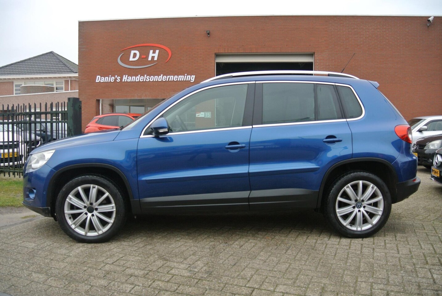 Volkswagen Tiguan - 1.4 TSI Sport&Style 4Motion airco apk 14-11-2026 inruil mogelijk nap - AutoWereld.nl