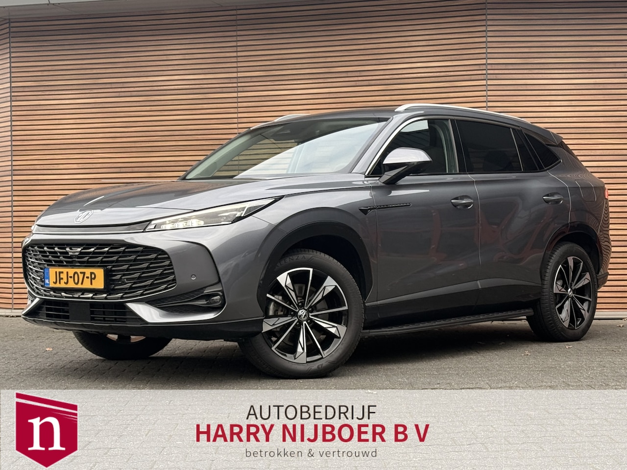 MG HS - 1.5 Luxury Trekhaak / Leer / Navigatie - AutoWereld.nl