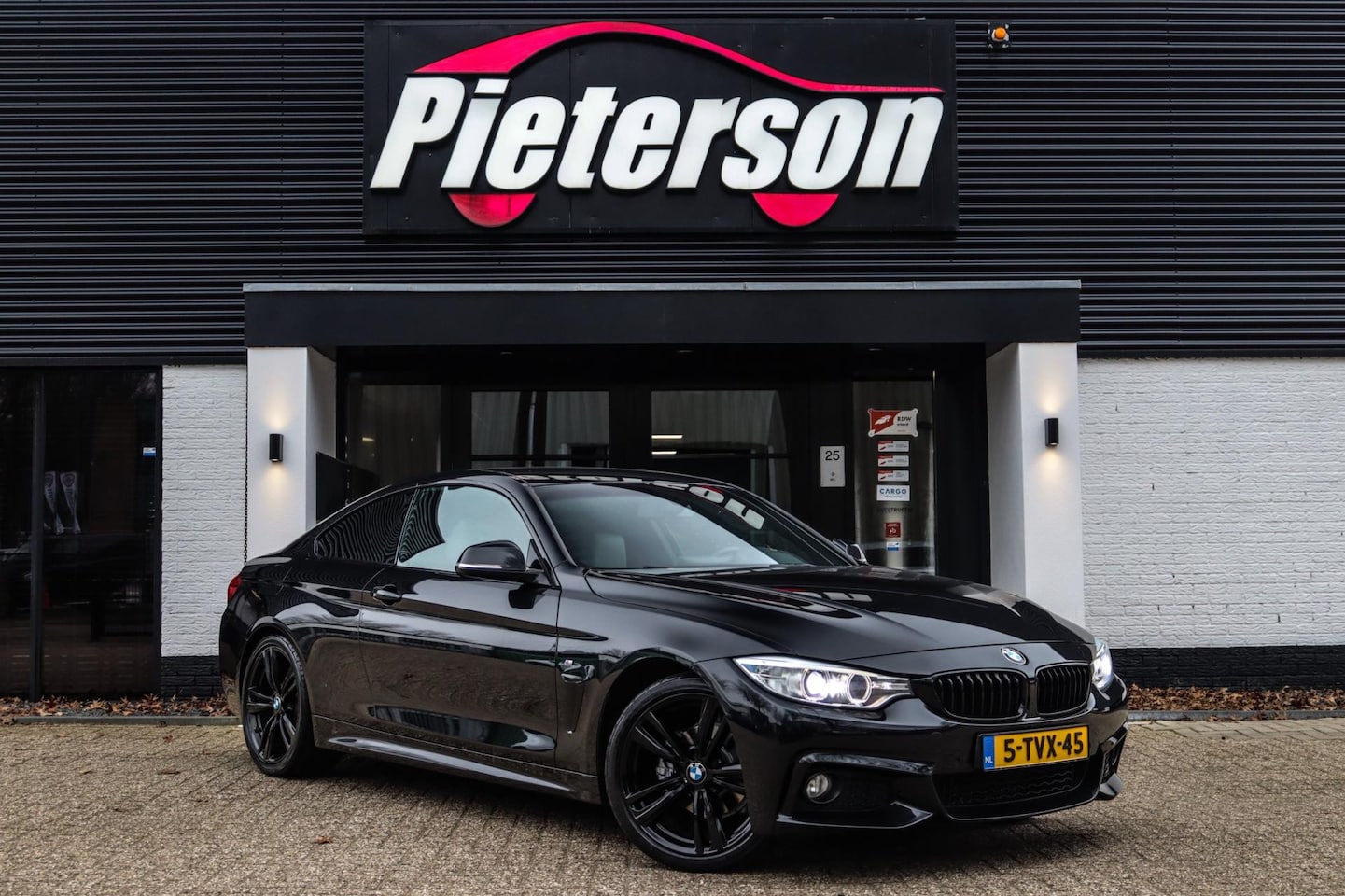 BMW 4-serie Coupé - 420i M-Pakket NAP FACELIFT LEDER XENON - AutoWereld.nl