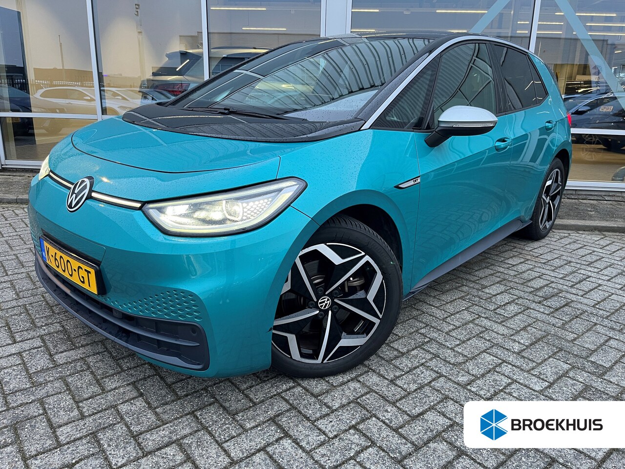 Volkswagen ID.3 - First Plus 58 kWh 204pk | Navigatie | Adaptief cruise control | Stoelverwarming | PDC | Ca - AutoWereld.nl