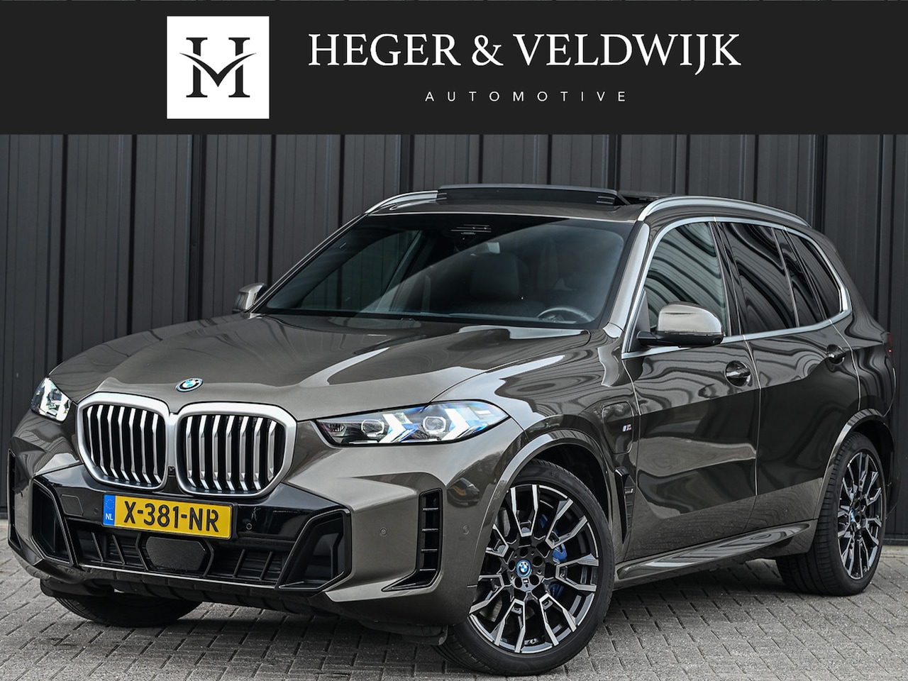 BMW X5 - Xdrive 50e · M-Sport Pro · Panoramadak · NL-auto · Active Cruise · Carbon interieur · Mass - AutoWereld.nl