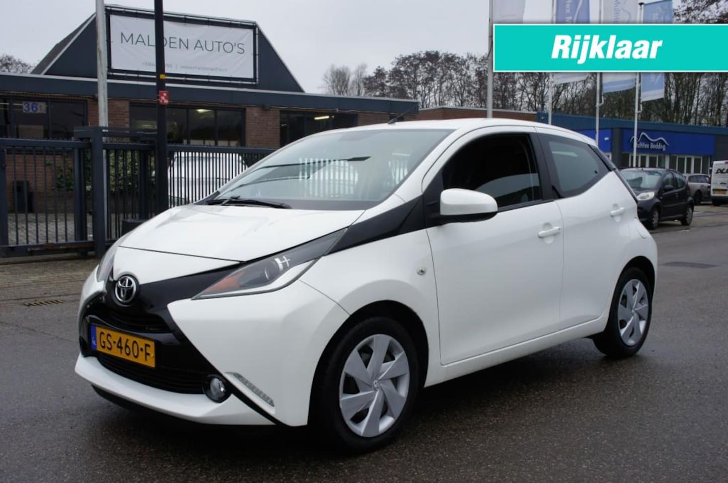 Toyota Aygo - 1.0 VVT-I X-PLAY 1eEIG CAMERA/AIRCO/BLUETOOTH KEURIGE STAAT - AutoWereld.nl