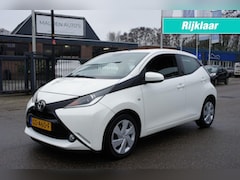 Toyota Aygo - 1.0 VVT-I X-PLAY 1eEIG CAMERA/AIRCO/BLUETOOTH KEURIGE STAAT