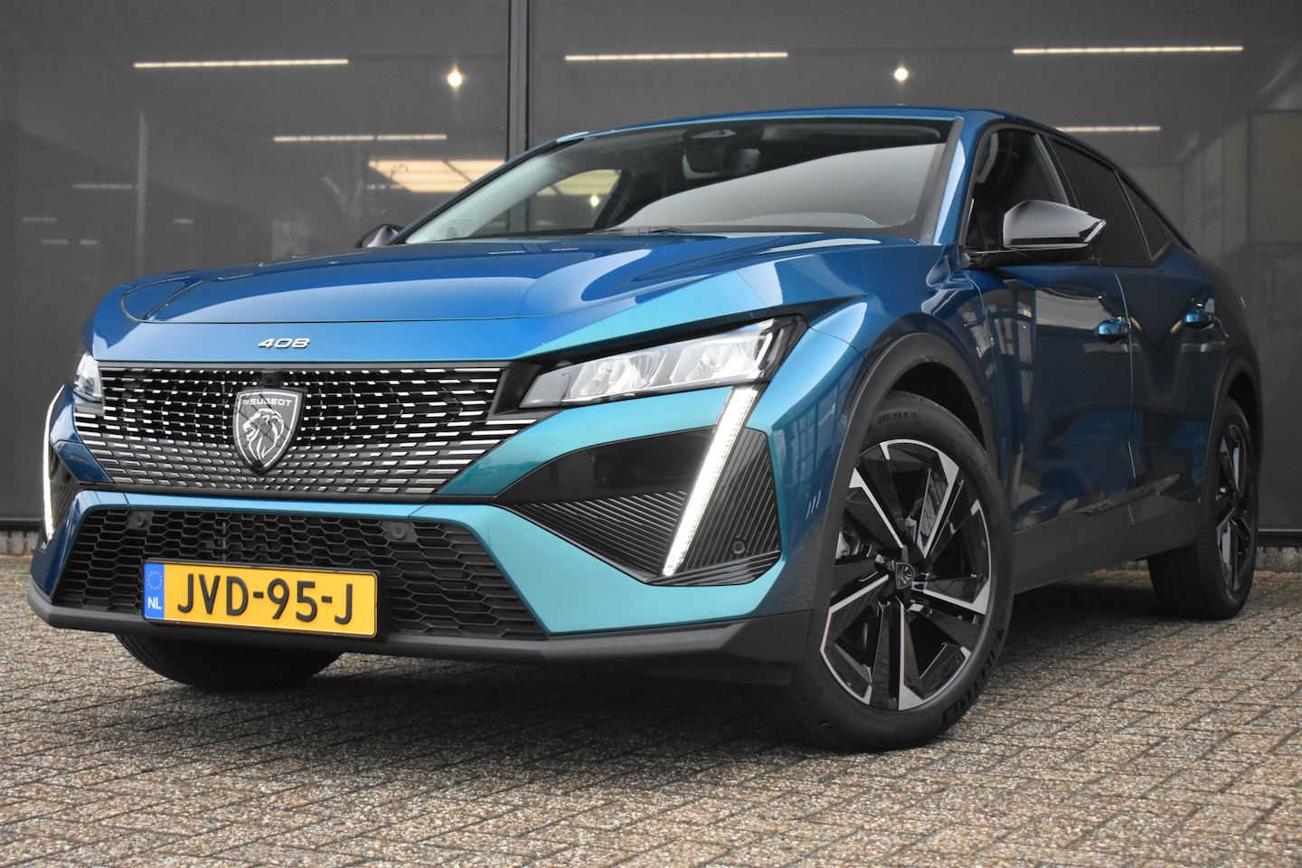 Peugeot 408 - 1.2 Hybrid 145 e-DCS6 Allure DEMO-DEAL! | Stuur/Stoelverwarming | 360 Camera | Adaptive Cr - AutoWereld.nl