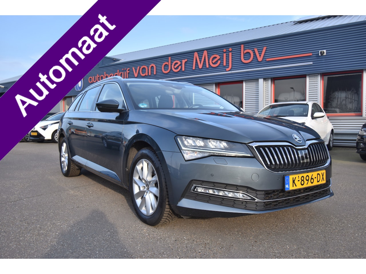 Skoda Superb Combi - 1.5 TSI ACT Business Edition Plus 1.5 TSI ACT Business Edition Plus , NAVI , CR CONTR , LED KOPL , ST V+A EN STUUR VERW , - AutoWereld.nl