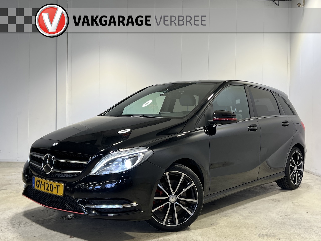 Mercedes-Benz B-klasse - 250 Prestige | Navigatie | LM Velgen 18" | Voorstoelen Verwarmd | Trekhaak Uitklapbaar | C - AutoWereld.nl