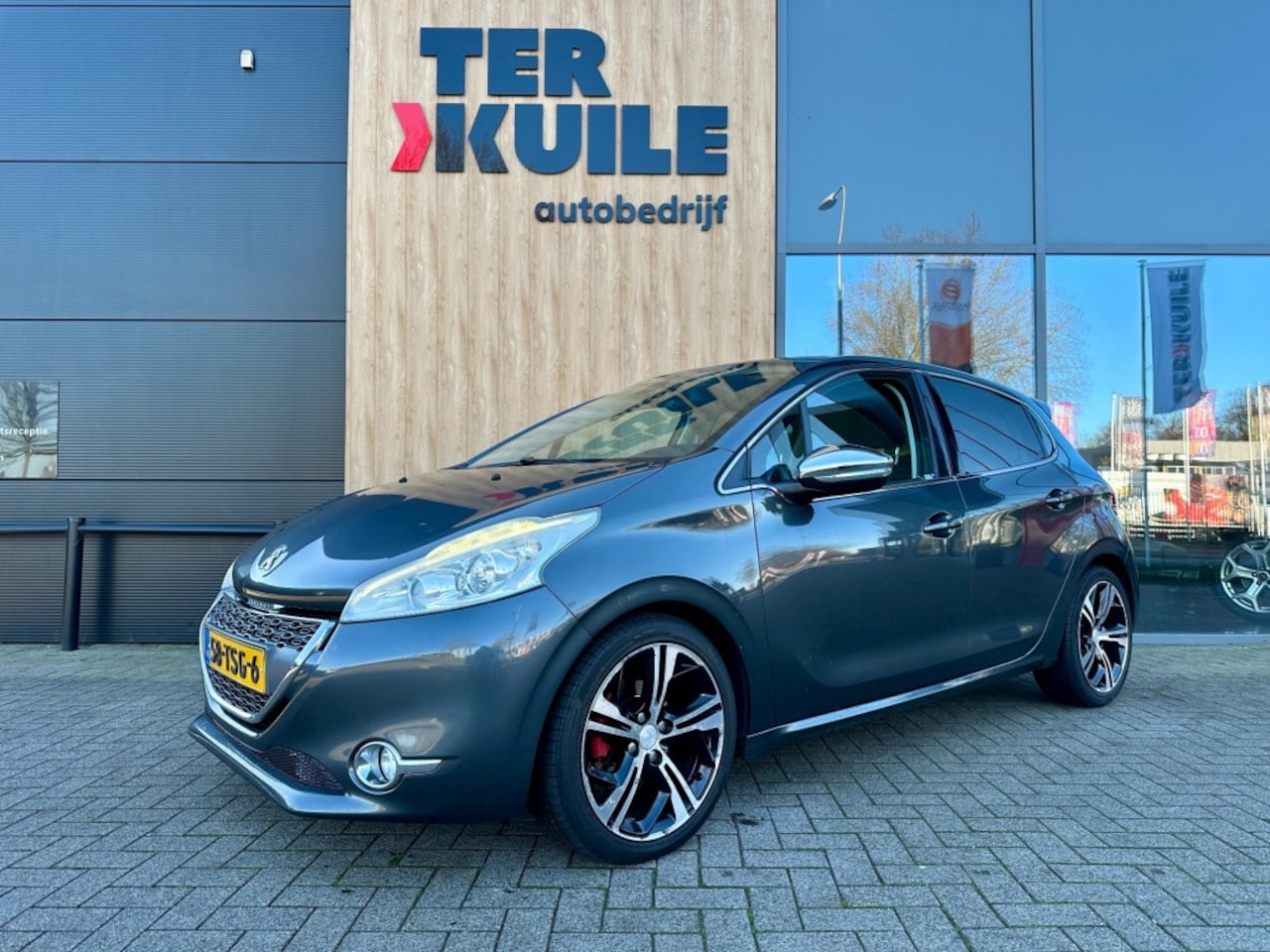 Peugeot 208 - 1.6 VTI Allure 120pk / Dealer onderhouden - AutoWereld.nl
