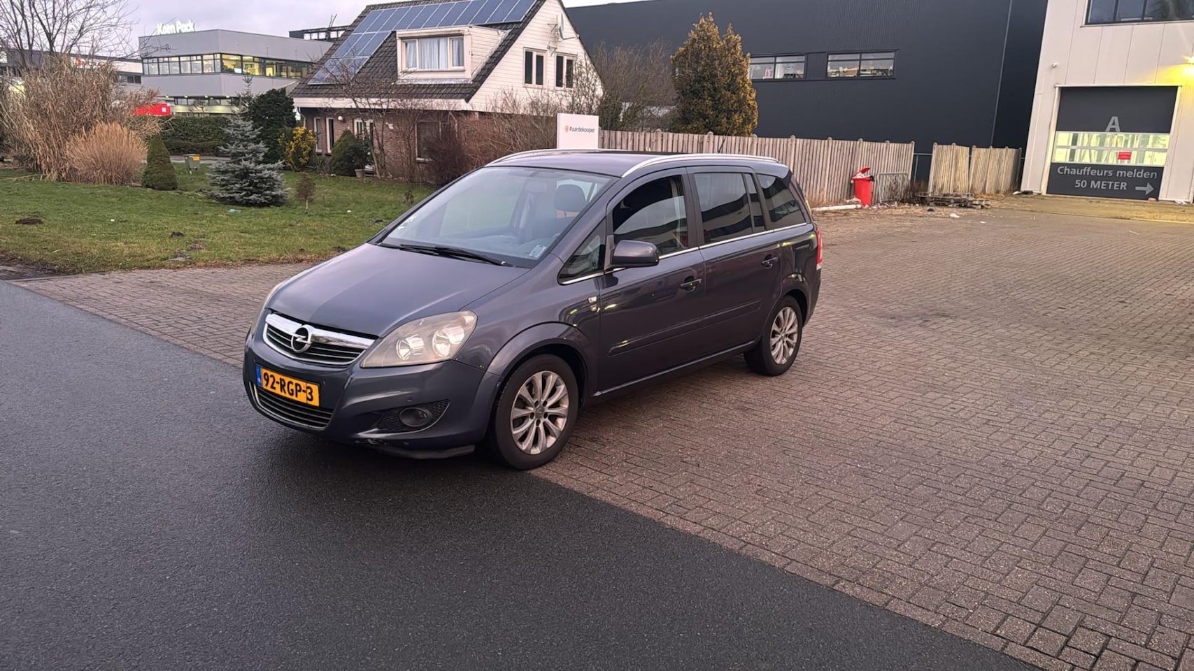 Opel Zafira - 1.8 111 years Edition 200.000 Nap 7 Persoons Grijs 2011 - AutoWereld.nl