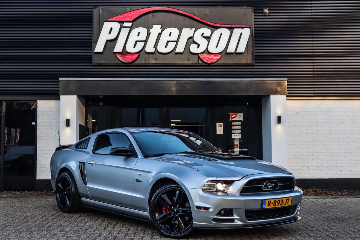 Ford Mustang - GT 5.0 V8 LEDER STOELVERWARMING CRUISE DIK! - AutoWereld.nl