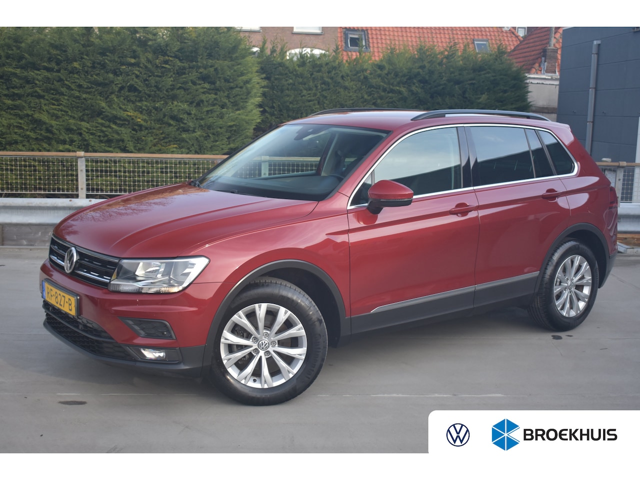Volkswagen Tiguan - 1.4 TSI 150PK | TREKHAAK | NAVIGATIE | ADAPT. CRUISE | BLUETOOTH | LED | AIRCO - AutoWereld.nl