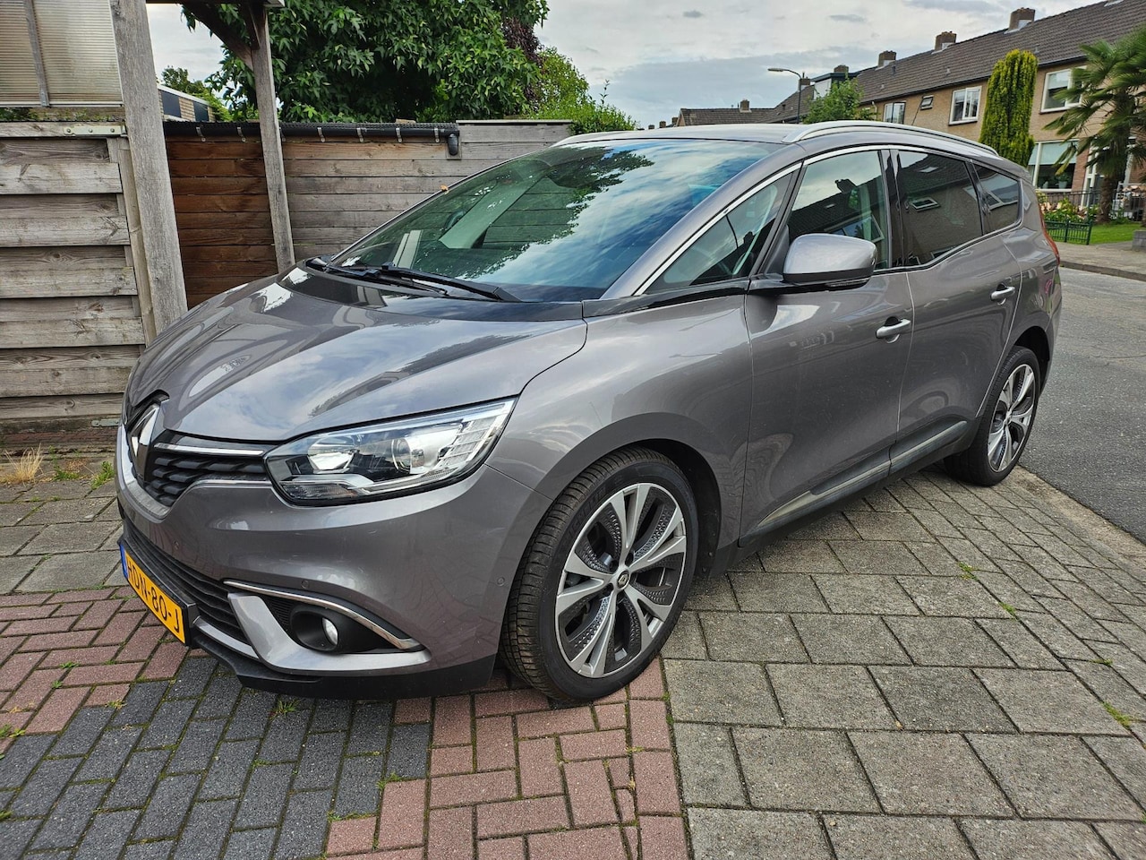 Renault Grand Scénic - 1.3 TCe Intens 7p. 1.3 TCe Intens 7p. - AutoWereld.nl