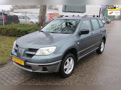 Mitsubishi Outlander - 2.0 Comfort | Inruilkoopje | Cruise | Airco | PDC |