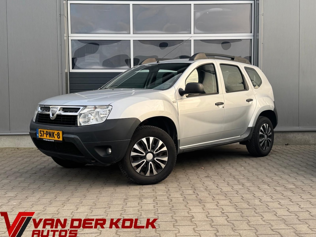 Dacia Duster - 1.6 Ambiance | Nieuwe D-Riem | Airco | Trekhaak - AutoWereld.nl