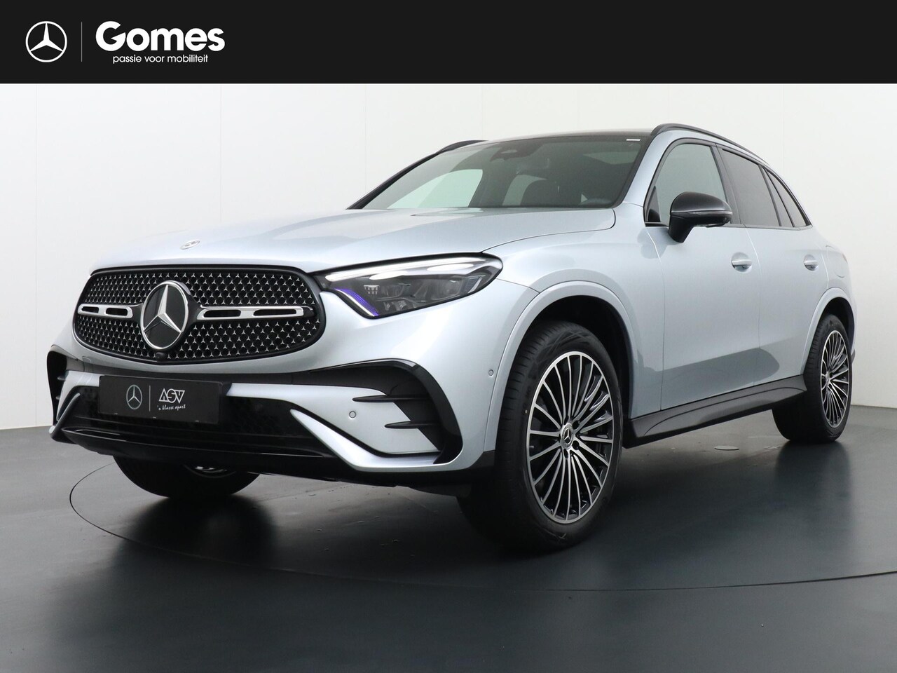 Mercedes-Benz GLC-klasse - 300e 4MATIC Sport Edition | Panorama - Schuifdak | Trekhaak Wegklapbaar | Digital Light | - AutoWereld.nl