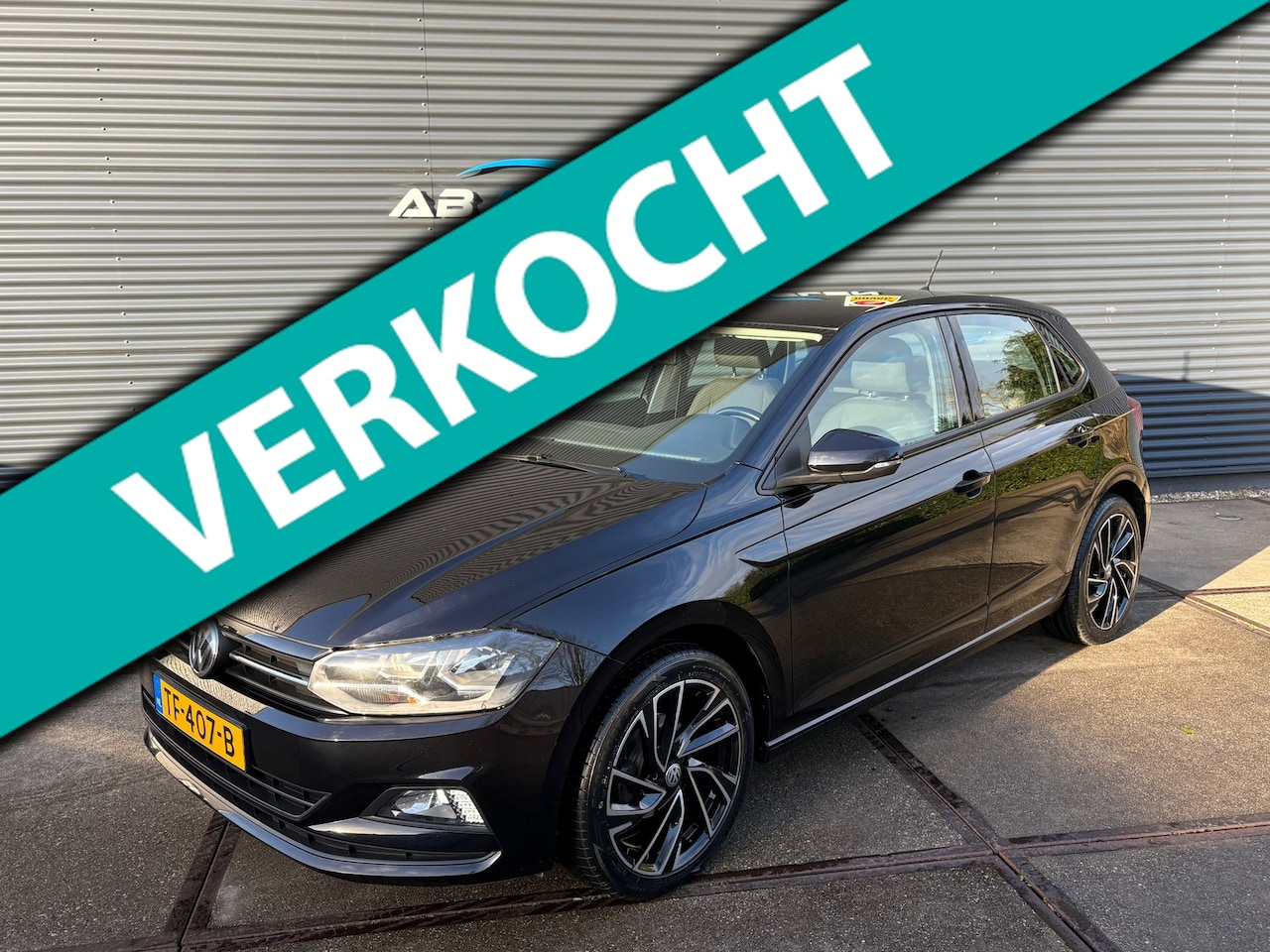 Volkswagen Polo - 1.0 TSI Comfortline AUTOMAAT/ CARPLAY/ NAVI - AutoWereld.nl