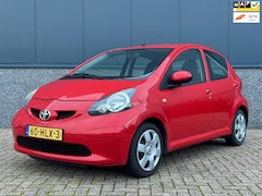 Toyota Aygo - 1.0-12V + 5DRS Airco 2009