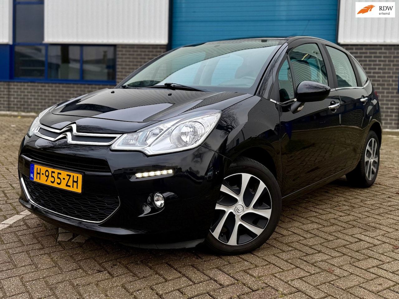 Citroën C3 - 1.2 PureTech Tendance * AUTOMAAT * STOELVERWARMING * CLIMATE CONTROL * NAVIGATIE * - AutoWereld.nl