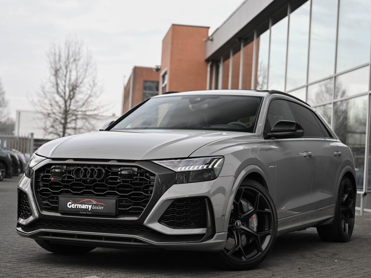 Audi RSQ8 - 4.0 TFSI 600PK quattro Nardo! Ceramic 2xCarbon Pano Head-Up Softclose Alcant Aut-Trekh 4W- - AutoWereld.nl