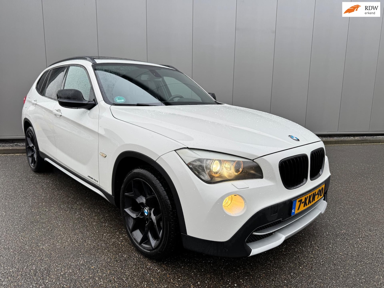 BMW X1 - XDrive20d Business automatic leder navi - AutoWereld.nl