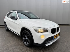 BMW X1 - XDrive20d Business automatic leder navi panorama