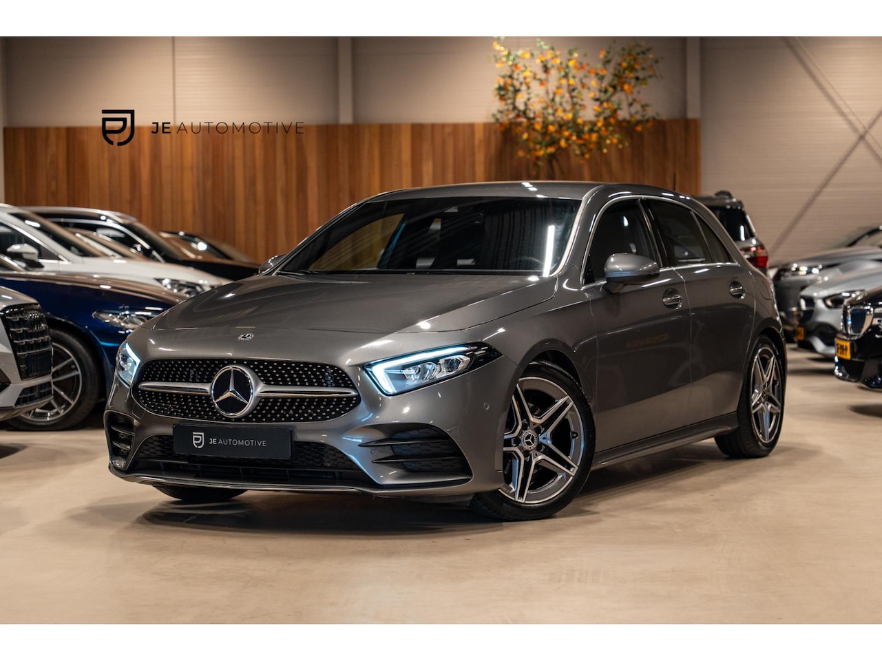 Mercedes-Benz A-klasse - A200 AMG Business Solution, Navi, Multistuur, Clima, Cruise, Camera, PDC, Led, Trekhaak, V - AutoWereld.nl