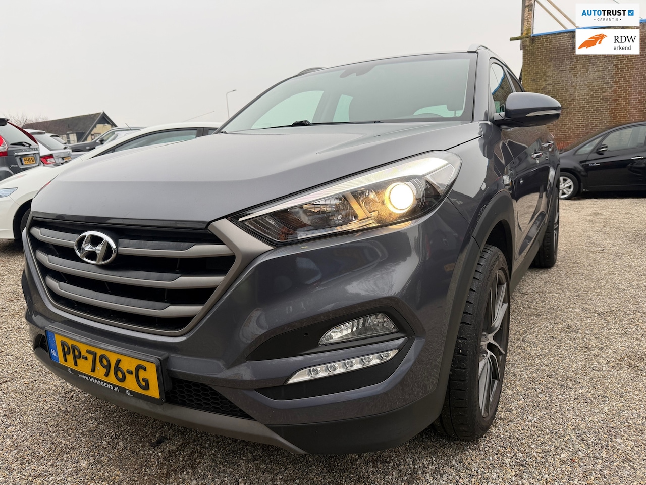 Hyundai Tucson - 1.6 GDi Comfort Dealer Onderhouden Camera Cruise Dodehoek Land Assist Winterbanden - AutoWereld.nl