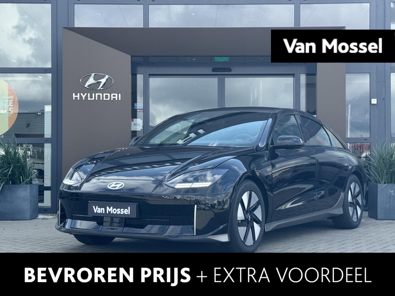 Hyundai IONIQ 6 - Connect 77.4 kWh Nw. Prijs €55.195,- Nu €11.255,- Voorraadvoordeel - AutoWereld.nl