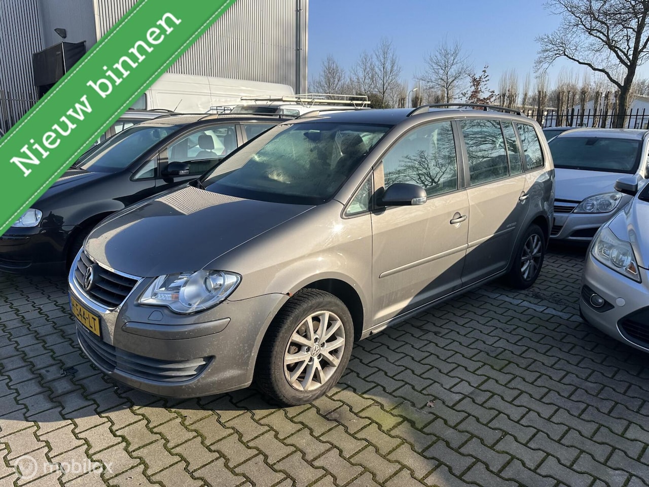 Volkswagen Touran Cross - 1.4 TSI 7 persoons startmotor stuk - AutoWereld.nl