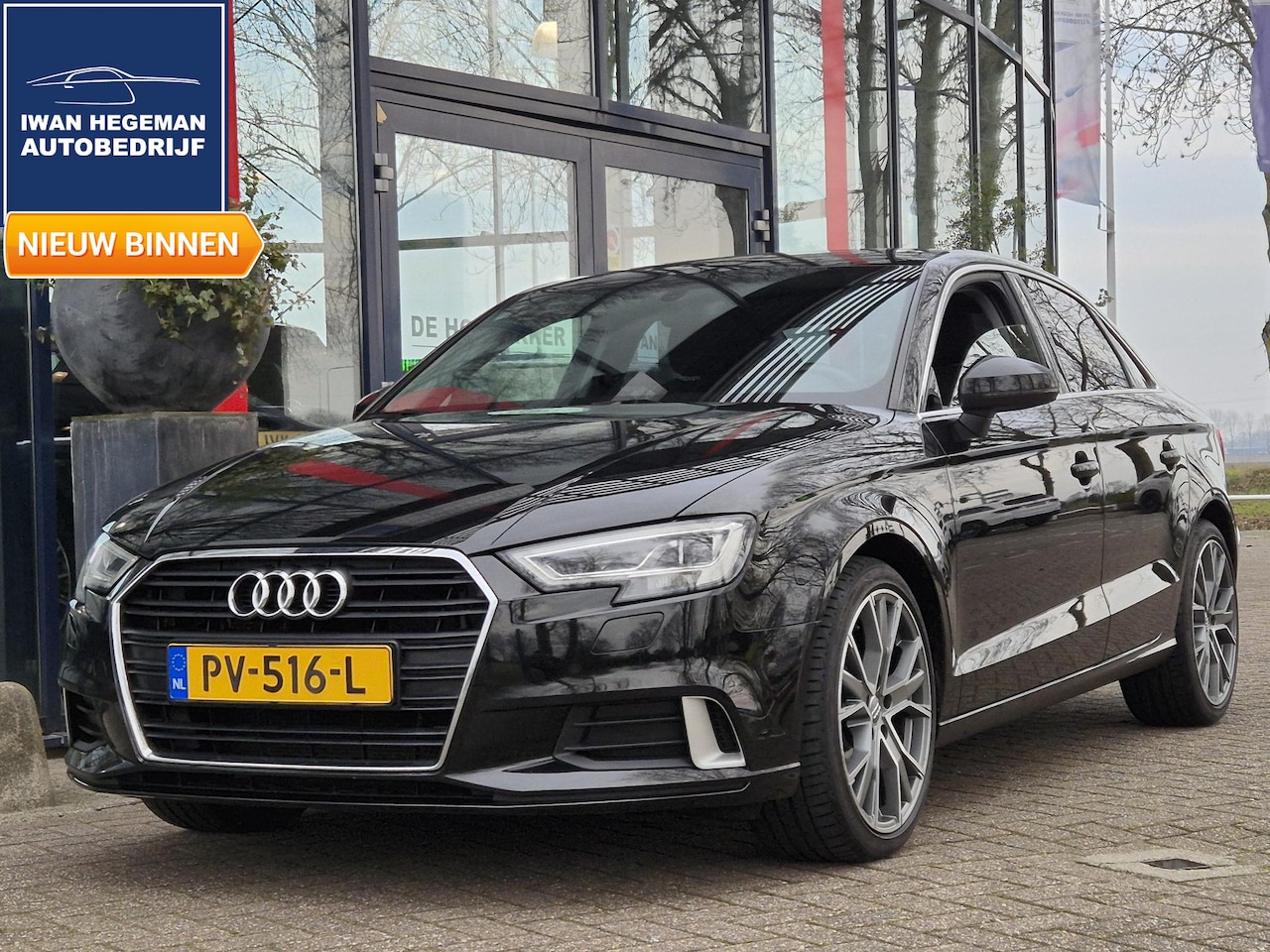 Audi A3 Limousine - 1.0 TFSI Sport Lease Edition AUTOMAAT | Navigatie | Climate Control | Parkeersensoren | Li - AutoWereld.nl