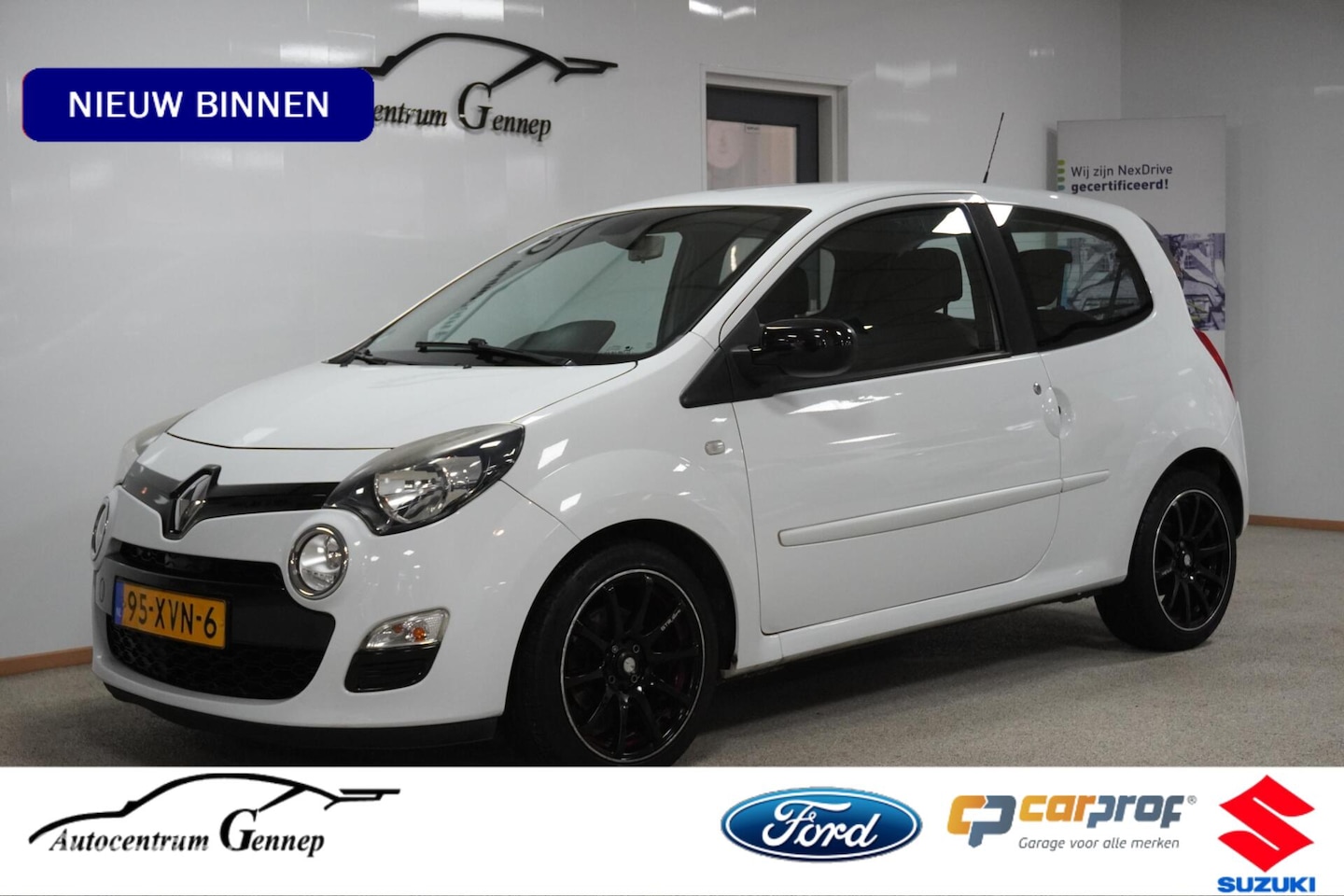 Renault Twingo - 1.2 16V Dynamique | trekhaak | - AutoWereld.nl