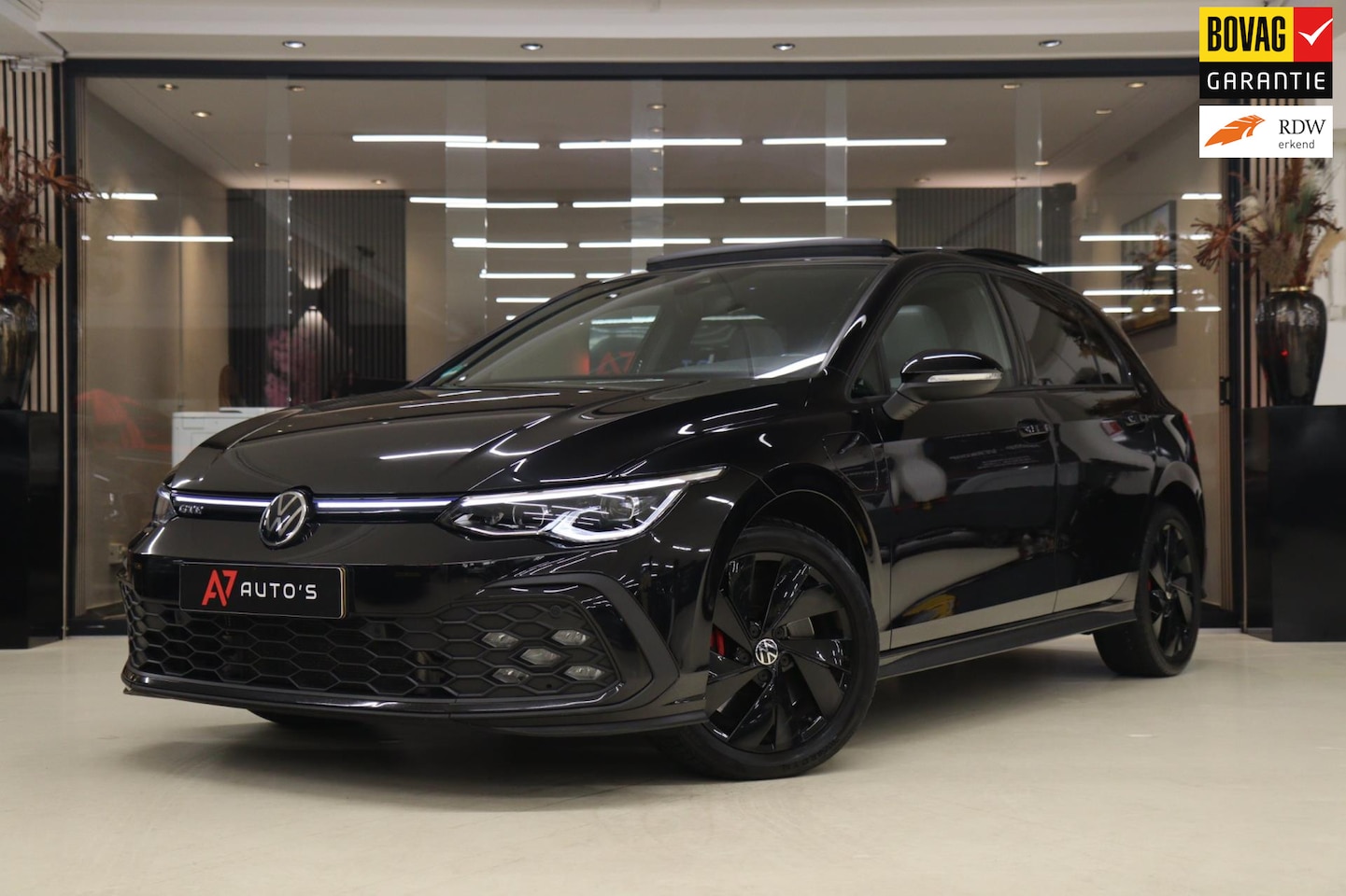 Volkswagen Golf - 1.4 eHybrid GTE /PANO/IQLIGHT/CAM/CARPLAY/LANE ASSIST/VOL - AutoWereld.nl