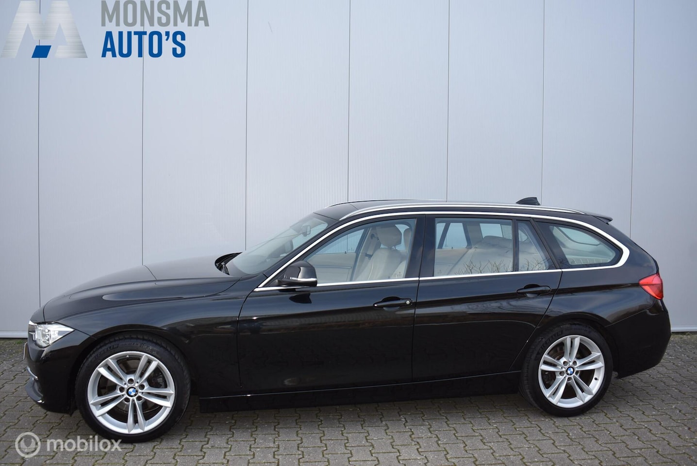 BMW 3-serie Touring - 330i High Executive 330i High Executive - AutoWereld.nl