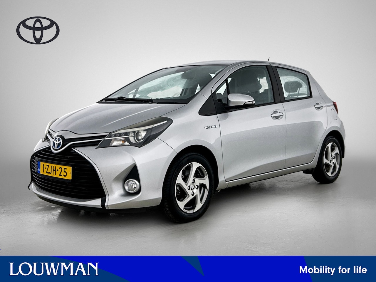 Toyota Yaris - 1.5 Hybrid Lease | Navigatie | Airco | Achteruitrijcamera - AutoWereld.nl