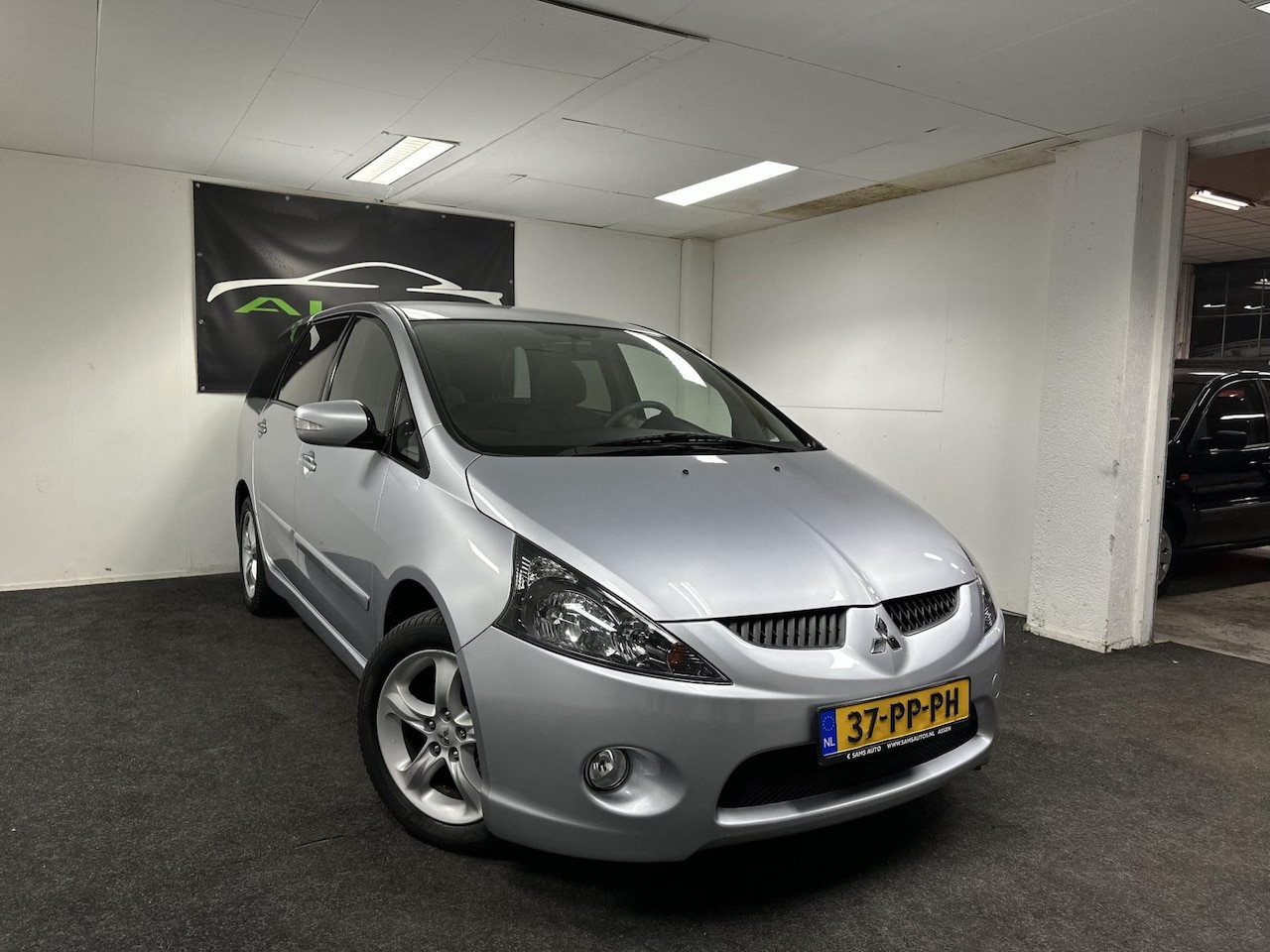 Mitsubishi Grandis - 2.4-16V Intense 6p. 2.4-16V Intense 6p. - AutoWereld.nl