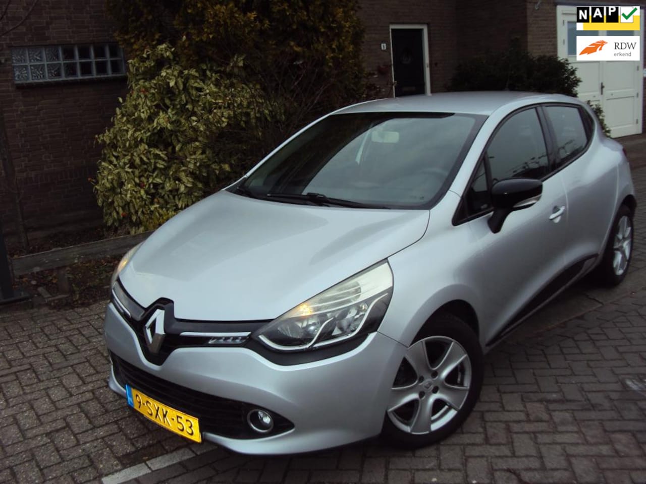 Renault Clio - 0.9 TCe Expression 0.9 TCe Expression - AutoWereld.nl