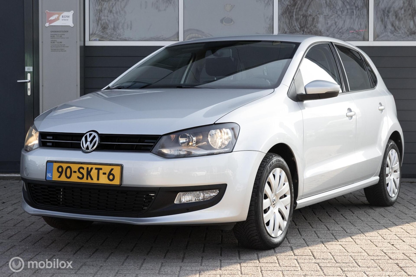 Volkswagen Polo - 1.4-16V Comfortline 5 drs airco cruise trekhaak LAGE KM - AutoWereld.nl