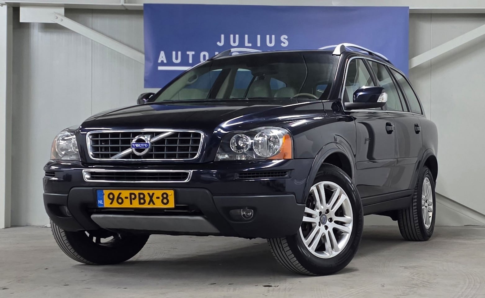 Volvo XC90 - 2.5 T5 Limited Edition Volledig Onderhouden Trekhaak Nieuwe APK Mooi! - AutoWereld.nl