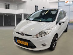Ford Fiesta - 1.6 Ghia/NAVI/AIRCO/2X SLEUTLES/BOEKJES